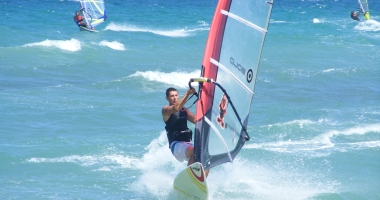 windsurfing